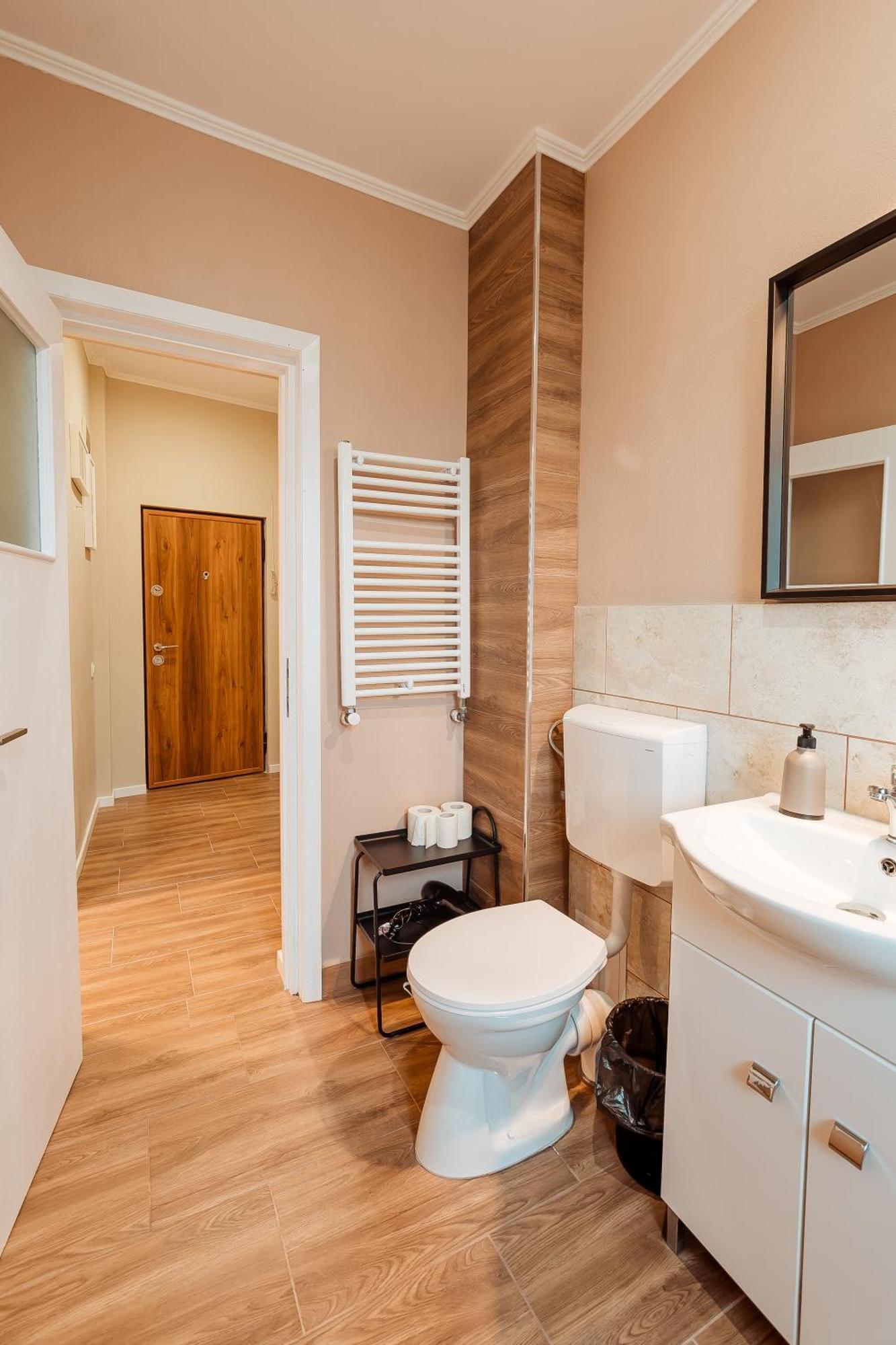 Blue - Oldtown Apartment Bukarest