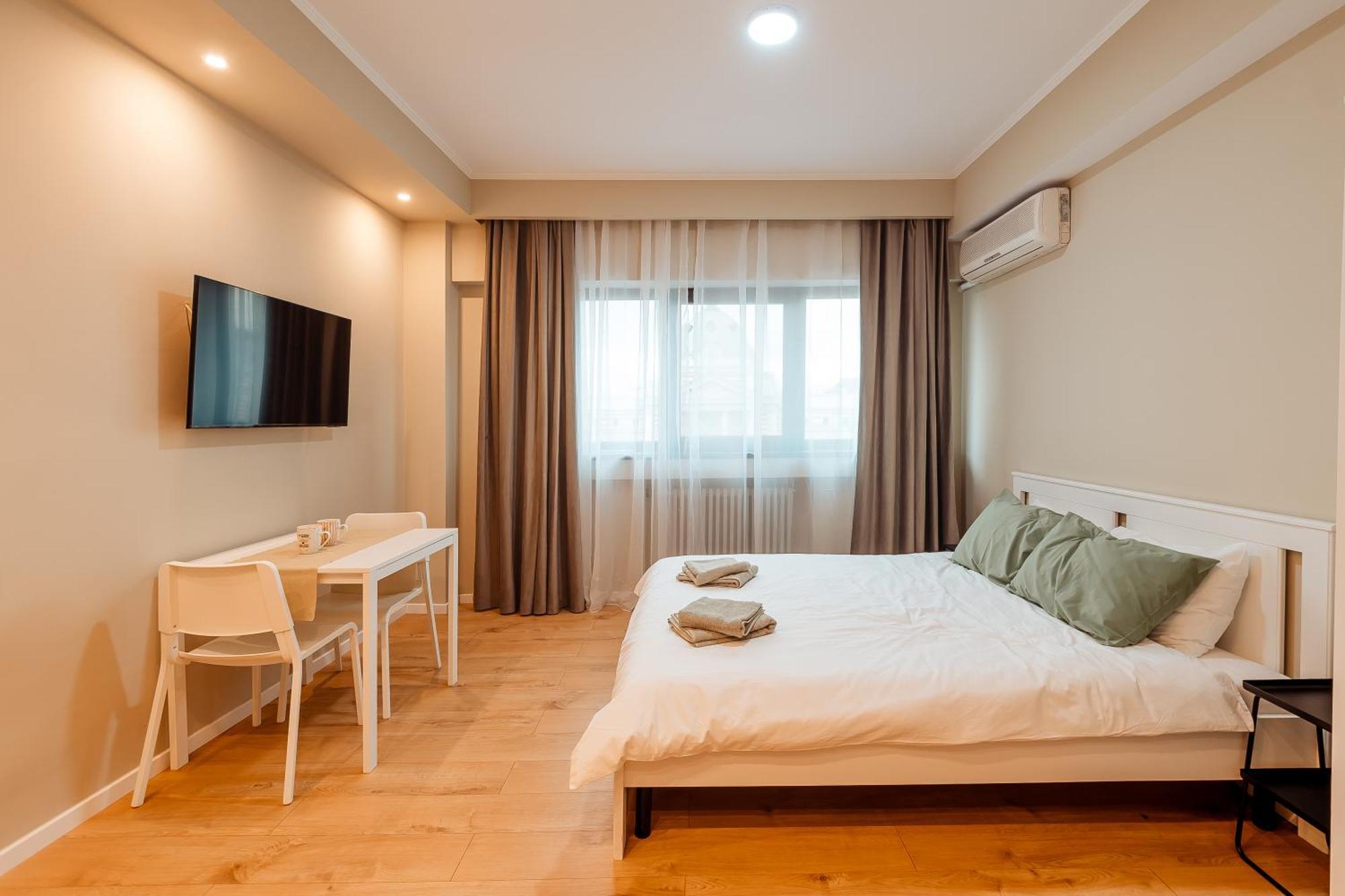Blue - Oldtown Apartment Bukarest